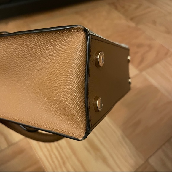 Michael Kors Small handbag - Picture 6 of 7